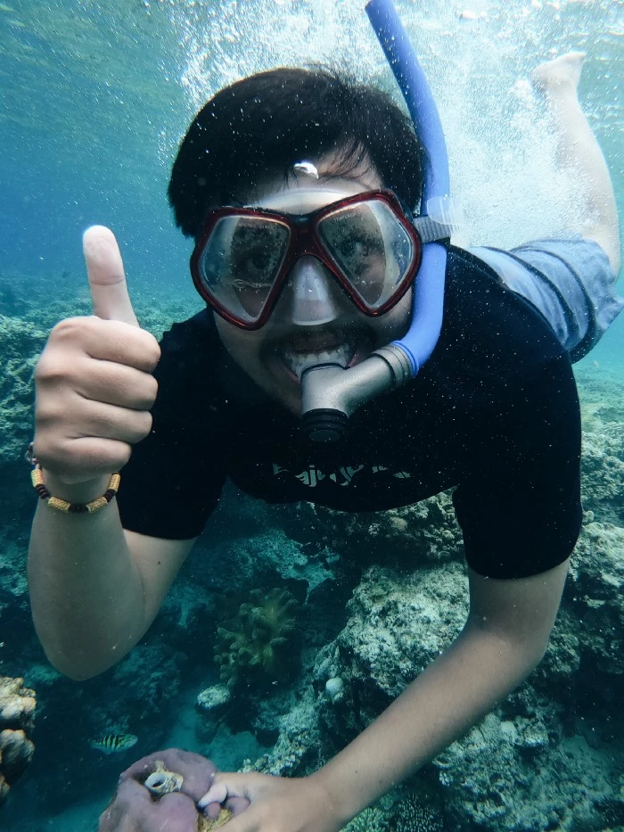 Snorkling di laut Pulau Menjangan